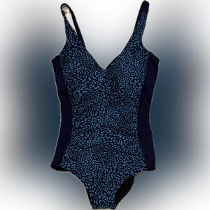 Slimming Cut Blue Animal Print One-Piece Swimsuit